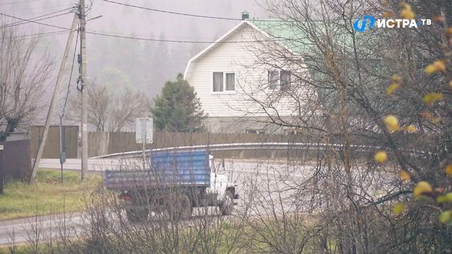 Остановка в Кострове – странный предмет: вроде бы есть, а вроде и нет смотреть онлайн