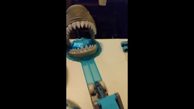 Monster Jam Megalodon Toy Collection смотреть онлайн