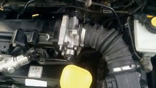 habriendo y cerrando mariposa de aceleración. Ford Ka 1.3 1998 смотреть онлайн