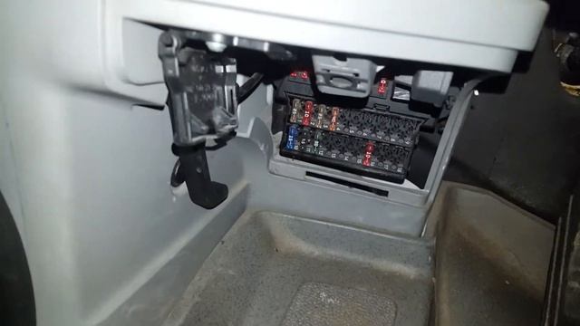 Vw crafter mercedes sprinter obd connector location socket how to find смотреть онлайн