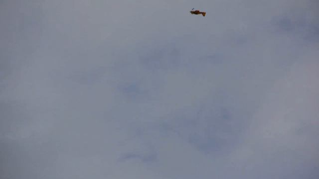 7 ми летний авиамоделист летает на пилотажной ДВС авиамодели, подавая правильный пример остальным