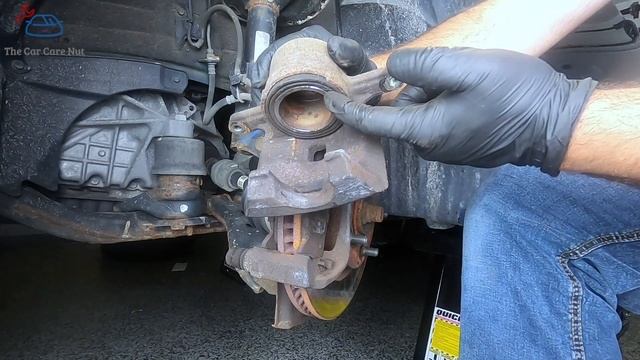 How to replace your Toyota brakes : Part 1 Disassembly смотреть онлайн