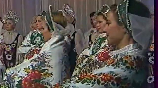 Русский народный хор "Малиновка" - Белолица круглолица смотреть онлайн