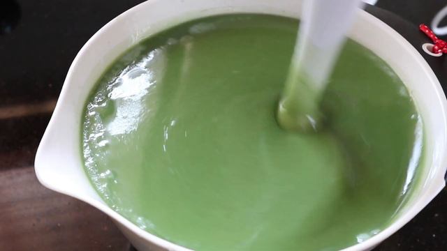 MAKING GREEN PAPAYA SOAP | COLD PROCESS смотреть онлайн