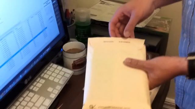 Diamond Trust of London Unboxing with Fantastic Neighborhood смотреть онлайн