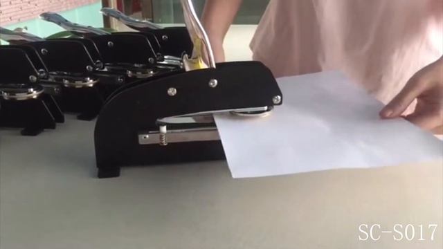 Engineer Big Logo Extra Long Reach Embosser Stamps смотреть онлайн