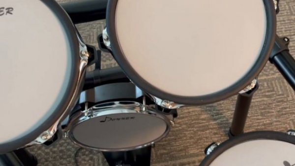 Electric Drum Set | Donner DED-200 | Mesh Heads | V Drums | MIDI DRUMS | Quiet drums for kids/ pros