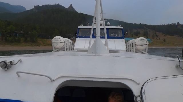 На "Баргузине" с Ольхона в Иркутск смотреть онлайн