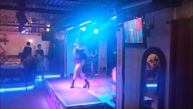 Divina Show / Chiara Mastantuono - Music Dance 80/90/2000 смотреть онлайн