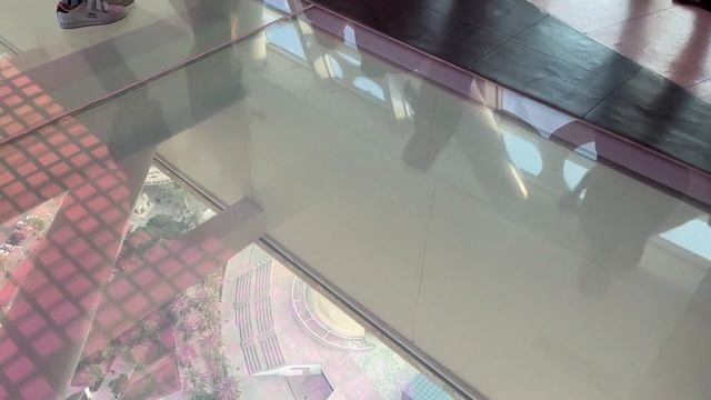 Что посмотреть в Дубае. Рамка Дубая. Обзор и подъем наверх. Dubai frame. смотреть онлайн