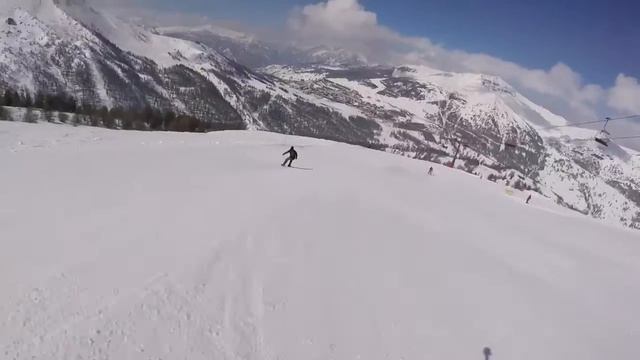 Sauze D'oulx Crew смотреть онлайн