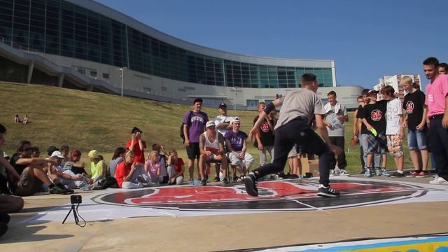 2013.06.28 Чемпионат г. Уфа по брейк-дансу, от студии брейк-данса "Sense of life" смотреть онлайн