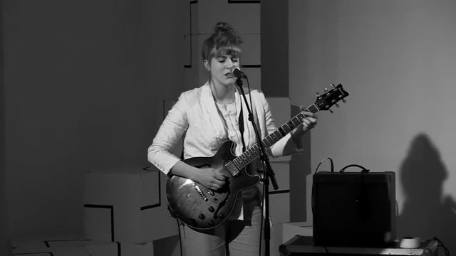 Fiona Daniel live / @Helmhaus / Zurich / Switzerland / War / 2013 смотреть онлайн