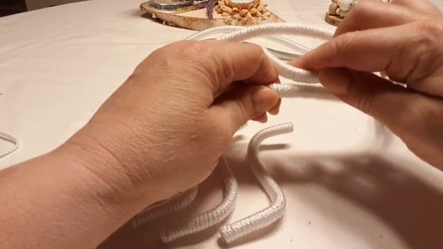из ТЕЛЕВИЗИОНННОГО КАБЕЛЯ получилась НЕОБЫЧНАЯ КОРЗИНА смотреть онлайн