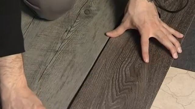 Укладка плитки ПВХ на клей. смотреть онлайн