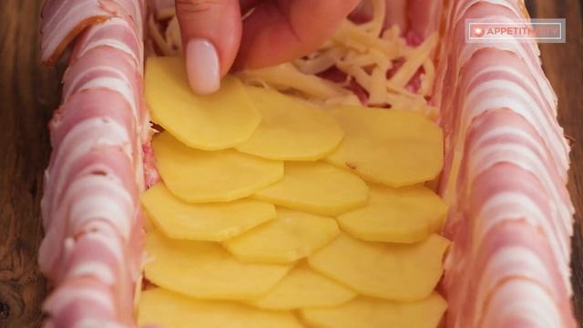 Как удивить всех 3-мя ингредиентами? Террин из картофеля, мясного фарша и бекона смотреть онлайн