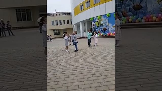 Первый танец Тараса. 2 группа смотреть онлайн