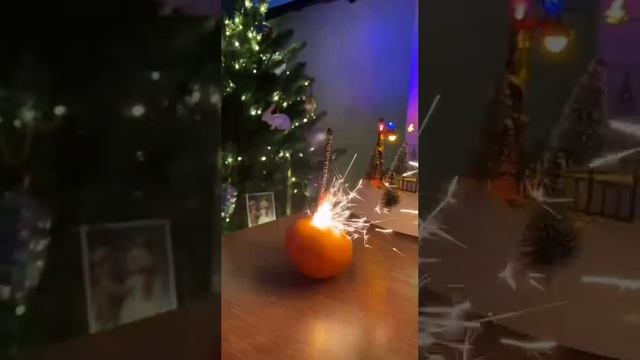 Бенгальский огонь в мандарине смотреть онлайн