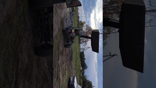 Погрузка щебня самодельным погрузчиком смотреть онлайн