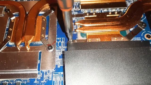 Ноутбук от MSI katana gf76. Как разобрать, почистить и обслужить систему охлаждения. смотреть онлайн