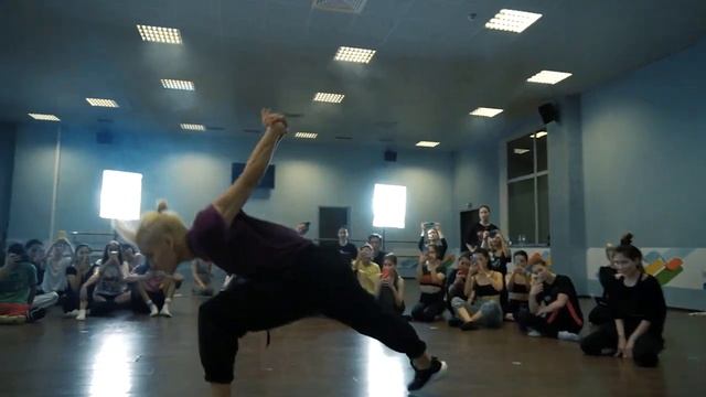 Ильдар Гайнутдинов | МК в Алматы | Active Child – Hanging On смотреть онлайн