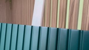 Мебельный фасад  «Дюна» с декоративной вставкой из нержавеющей стали с покрытием нитрида титана.