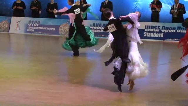 Alexey Paliutin - Daria Zavrazhnova, 1/8 Quickstep смотреть онлайн