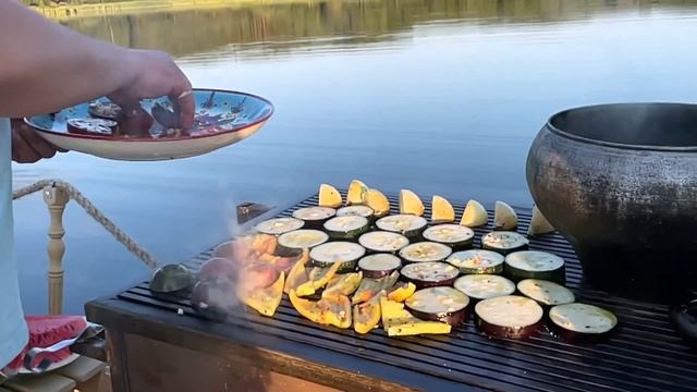 ВКУСНЕЙШИЕ ОВОЩИ ГРИЛЬ. ГОТОВИМ НА ПЛОТУ. смотреть онлайн