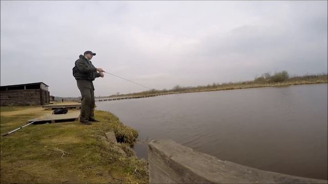 Форелевая рыбалка на платнике в подмосковье!!!!! смотреть онлайн