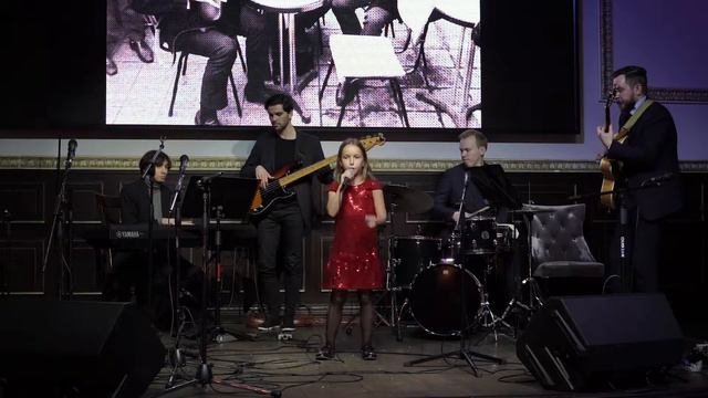 Анна Зеленова Концерт "The Beatles Tribute" J&M School 18.11.2018 смотреть онлайн