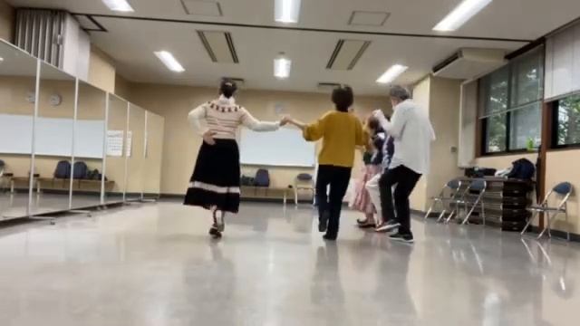 フォークダンスを楽しむ会　マビボンチェック　Mavi Boncuk (トルコ) смотреть онлайн