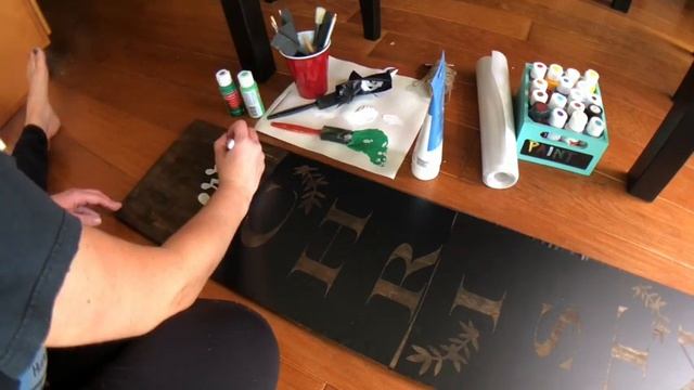 Part 2 - How to Make a Reversible Holiday Wood Sign смотреть онлайн
