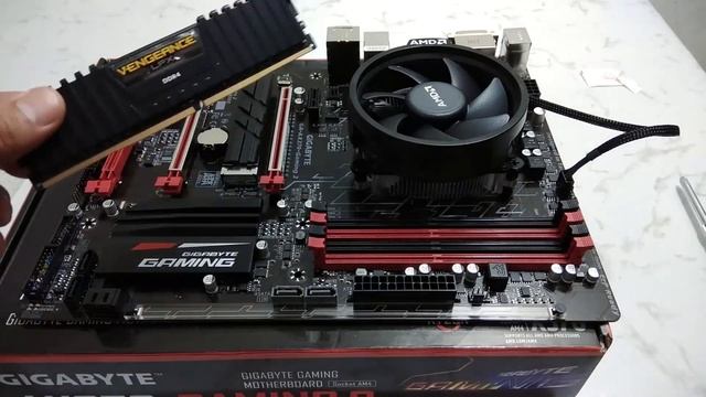 AMD Ryzen 5 2600 PC Build 2nd Gen || PC Build Montage 2018 || Time Lapse смотреть онлайн