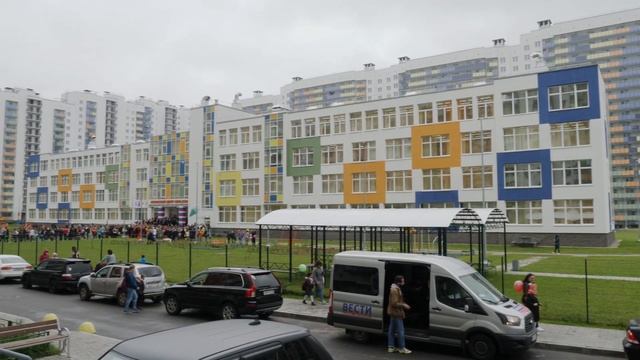 Торжественное открытие школы в ЖК «Краски лета» в Мурино смотреть онлайн