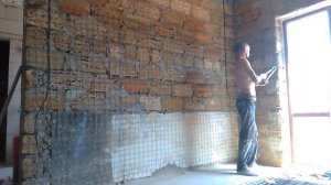 Как и чем монтировать металлическую сетку под штукатурку на стену