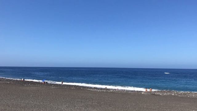 Live: Black sand on the beach - why? - La Palma Island - Canary Islands смотреть онлайн