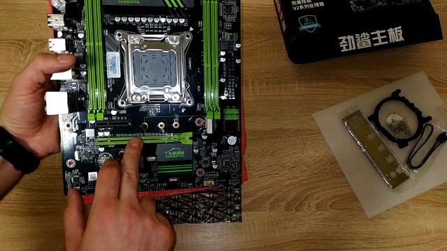 Розпаковка Jingsha X79 test з e5 2689 обзор, bios, xeon, huanan смотреть онлайн
