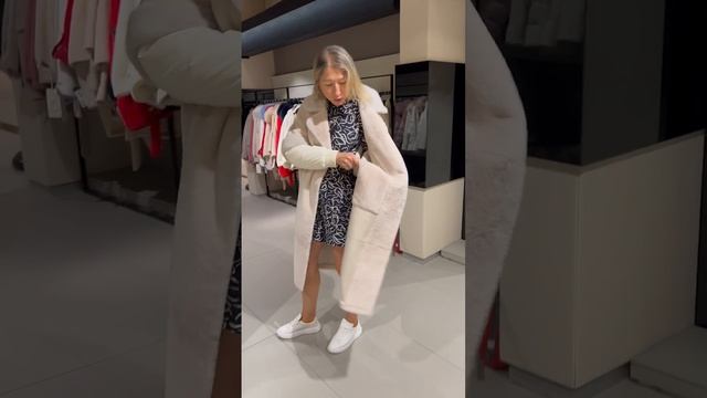 Зимнее пальто из натурального меха(меринос)?комбинировано с мехом норки?ПИШИТЕ ☎️+90-552-242-55-59 смотреть онлайн