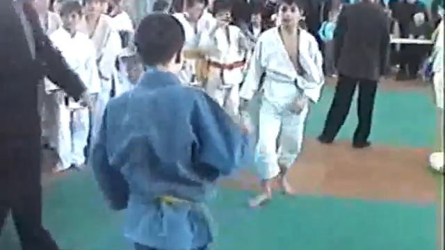 Нижнегорск Лясников Я..flv смотреть онлайн
