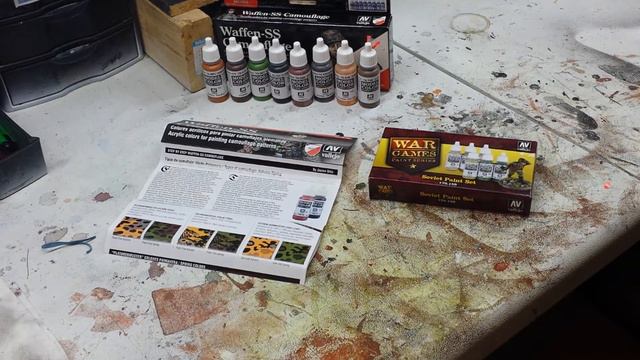 Vallejo Waffen SS And Soviet Paint Set