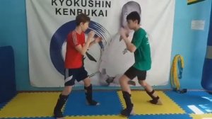 Киокушин. №21 Комбинация (кумитэ)