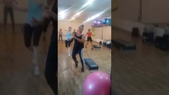 Степ-аэробика в Броварах."SP Fitness Dance studio" на Грушевского 9/1. смотреть онлайн