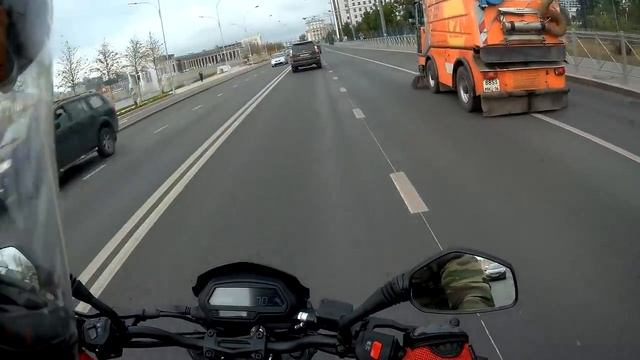 Выхлоп Akrapovic на Bajaj Dominar 400 смотреть онлайн