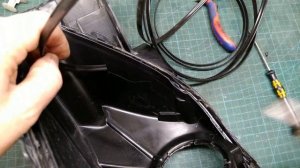 Почему нельзя клеить корпус фары.