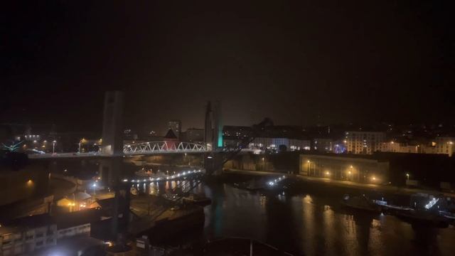 Первое Рождество во Франции, Брест смотреть онлайн