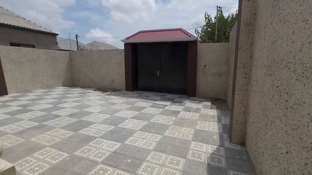 Zabrat 1 qesebesinde ev satilir.58 000 azn.055 737 45 48 смотреть онлайн