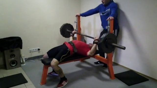 Жим лежа 130 - 4x3 / 81% від ПМ (СпортБаза) смотреть онлайн