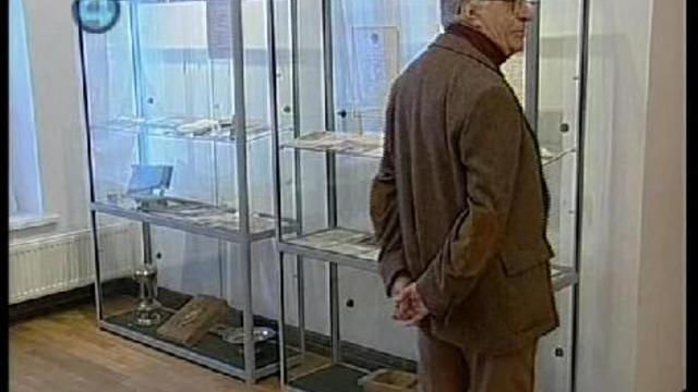 Выставка личных предметов. смотреть онлайн