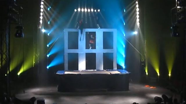 Батут со cтеной. смотреть онлайн