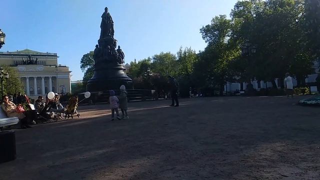 RELIGIOUS TRIP | Харе Кришна (Екатерининский сквер) [18.05.2023 / Санкт-Петербург] смотреть онлайн